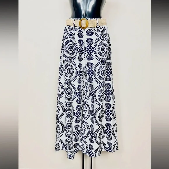 30 MADE IN ITALY Fabulous Lightweight patterned linen effect pants with belt - Picture 2 of 2